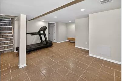 424 E Waterford Ave, Milwaukee, WI 53207 - Photo 19