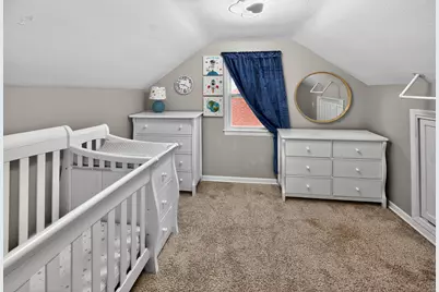 424 E Waterford Ave, Milwaukee, WI 53207 - Photo 15