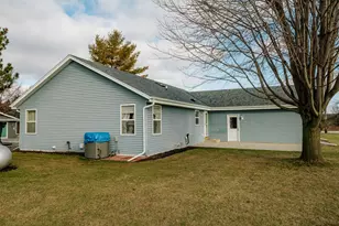 1711 Airport Dr, Hartford, WI 53027 - Photo 25