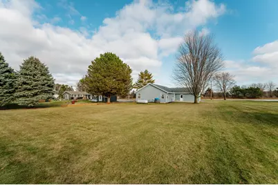 1711  Airport Dr, Hartford, WI 53027 - Photo 23