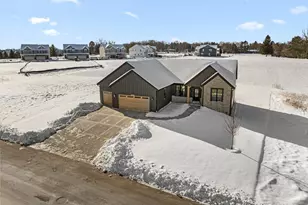 W209N5699 Turnberry Ln, Menomonee Falls, WI 53052 - Photo 31