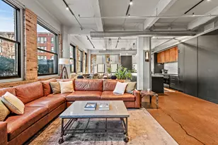 400 N Broadway, Milwaukee, WI 53202 - Photo 11