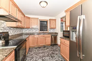 1538 Packard Ave, Racine, WI 53403 - Photo 9