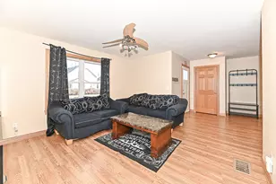 1538 Packard Ave, Racine, WI 53403 - Photo 7