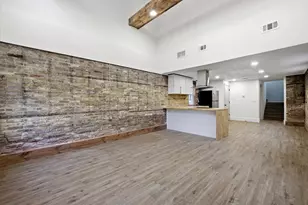 1850 N Warren Ave, Milwaukee, WI 53202 - Photo 5