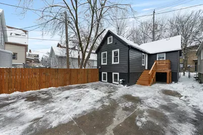 1850 N Warren Ave, Milwaukee, WI 53202 - Photo 23