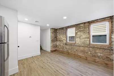 1850 N Warren Ave, Milwaukee, WI 53202 - Photo 7