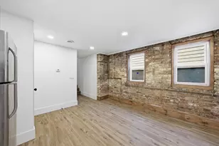 1850 N Warren Ave, Milwaukee, WI 53202 - Photo 7