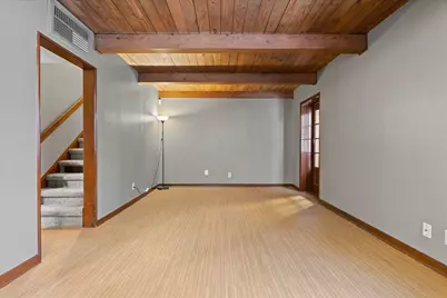 5596  Arrowwood St, Greendale, WI 53129 - Photo 9