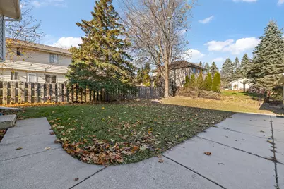 N169W20360  Georgetown Dr #20358, Jackson, WI 53037 - Photo 5