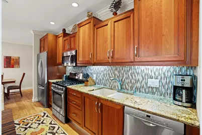 1522 N Prospect Ave #204, Milwaukee, WI 53202 - Photo 7