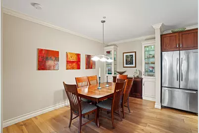 1522 N Prospect Ave #204, Milwaukee, WI 53202 - Photo 9