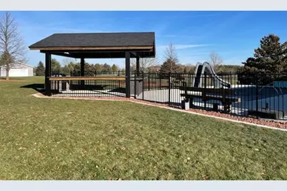 S88W35412  Eagle Ter, Eagle, WI 53119 - Photo 5