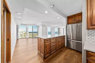 1660 N Prospect Ave, Milwaukee, WI 53202 - Photo 15