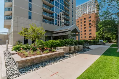 1660 N Prospect Ave #2708, Milwaukee, WI 53202 - Photo 53