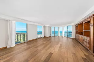 1660 N Prospect Ave, Milwaukee, WI 53202 - Photo 7