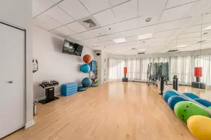 1660 N Prospect Ave, Milwaukee, WI 53202 - Photo 31