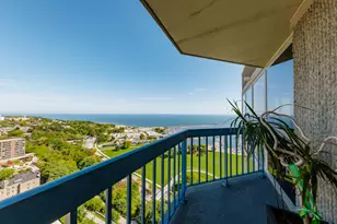 1660 N Prospect Ave, Milwaukee, WI 53202 - Photo 39