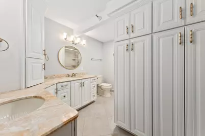 1660 N Prospect Ave #2708, Milwaukee, WI 53202 - Photo 23