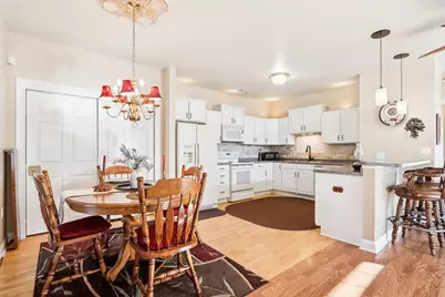 8648 S Roxbury Way, Oak Creek, WI 53154 - Photo 17