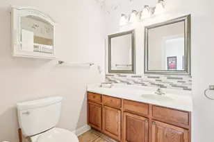 8648 S Roxbury Way, Oak Creek, WI 53154 - Photo 27