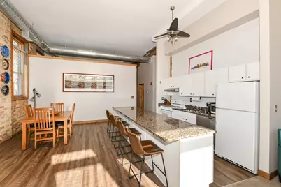 306 E Lincoln Ave #2, Milwaukee, WI 53207 - Photo 11