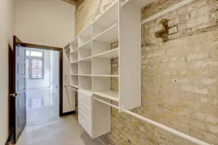 226 N Water St, Milwaukee, WI 53202 - Photo 11