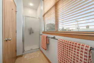 2106 N Commerce St, Milwaukee, WI 53212 - Photo 11