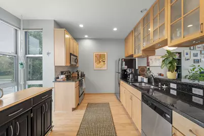 2106 N Commerce St, Milwaukee, WI 53212 - Photo 7