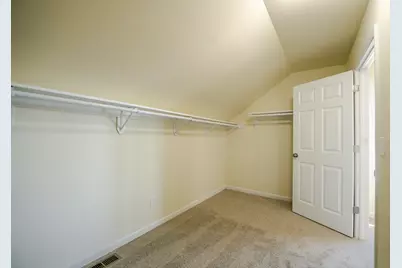 1644 S Memorial Dr, Racine, WI 53403 - Photo 23