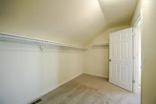 1644 S Memorial Dr, Racine, WI 53403 - Photo 23