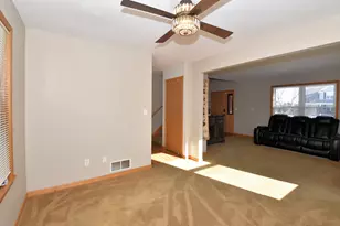 W142N9823 Amber Dr, Germantown, WI 53022 - Photo 19