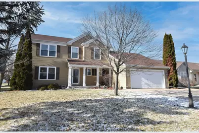 W142N9823  Amber Dr, Germantown, WI 53022 - Photo 1