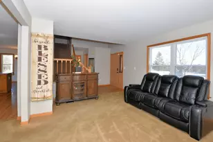 W142N9823 Amber Dr, Germantown, WI 53022 - Photo 15