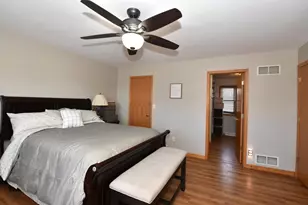 W142N9823 Amber Dr, Germantown, WI 53022 - Photo 25