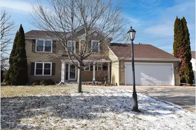 W142N9823  Amber Dr, Germantown, WI 53022 - Photo 3