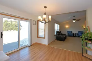 W142N9823 Amber Dr, Germantown, WI 53022 - Photo 11