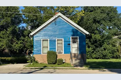 1332 S Memorial Dr, Racine, WI 53403 - Photo 1