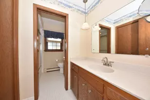 10551 W Keefe Ave, Wauwatosa, WI 53222 - Photo 35