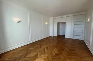 925 E Wells St, Milwaukee, WI 53202 - Photo 9