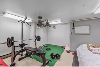 1405 W Silver Spring Dr, Glendale, WI 53209 - Photo 21