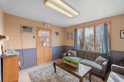 1405 W Silver Spring Dr, Glendale, WI 53209 - Photo 9