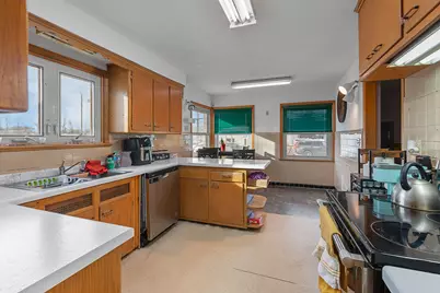 1405 W Silver Spring Dr, Glendale, WI 53209 - Photo 5