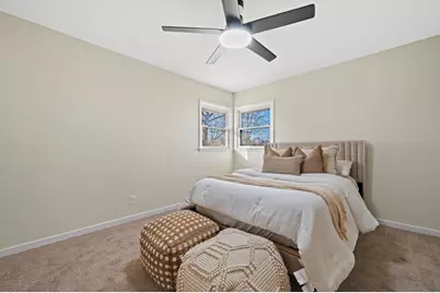 8530 W Holt Ave, Milwaukee, WI 53227 - Photo 11