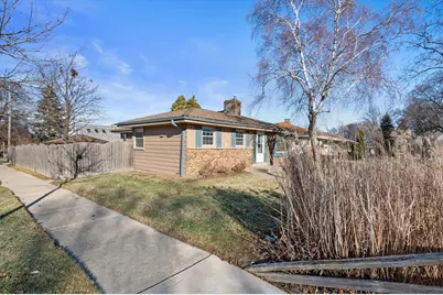 8530 W Holt Ave, Milwaukee, WI 53227 - Photo 21