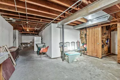 8017 W Hampton Ave, Milwaukee, WI 53218 - Photo 15