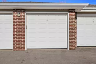 6738 102nd St, Pleasant Prairie, WI 53158 - Photo 3