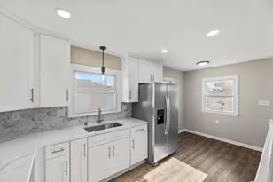 6538 N 85th St, Milwaukee, WI 53224 - Photo 7