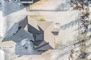 4525 Alyssa Ln, Sheboygan, WI 53083 - Photo 5