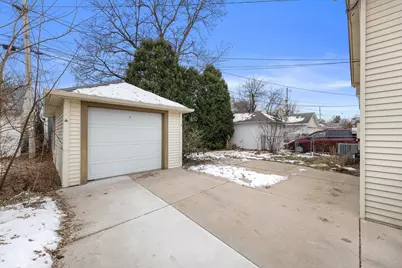 2507 N 70th St, Wauwatosa, WI 53213 - Photo 35